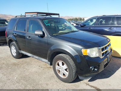 1FMCU0DG2BK****** 2011 Ford Escape