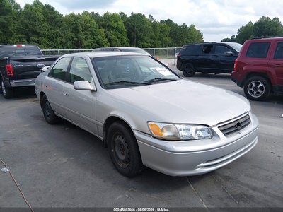 2000 Toyota Camry
