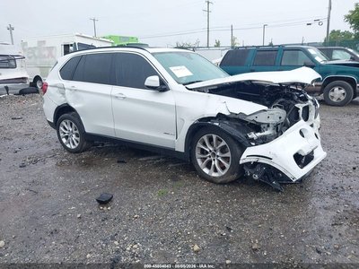 5UXKR0C50G0****** 2016 BMW X5