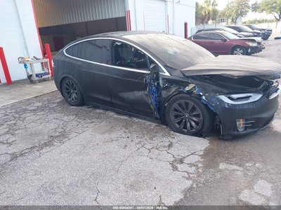 5YJXCDE23HF****** 2017 Tesla Model X