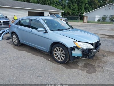 2013 Chrysler 200