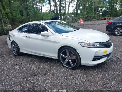 1HGCT2B8XHA****** 2017 Honda Accord