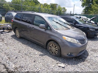 5TDYK3DC2BS****** 2011 Toyota Sienna