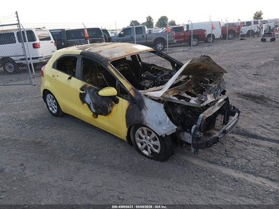KNADM5A34G6****** 2016 Kia Rio