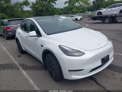 7SAYGDEE8PF****** 2023 Tesla Model Y