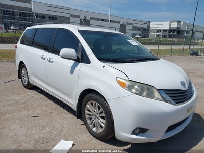 2013 Toyota Sienna