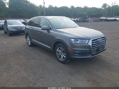 WA1AHAF76KD****** 2019 Audi Q7