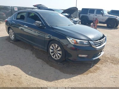 1HGCR2F73DA****** 2013 Honda Accord
