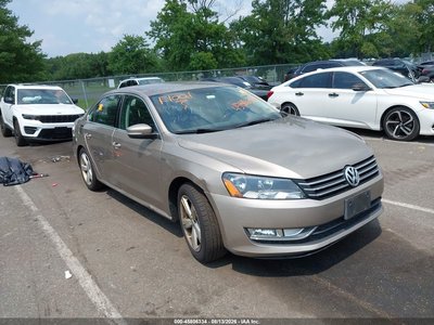 1VWAT7A32FC****** 2015 Volkswagen Passat