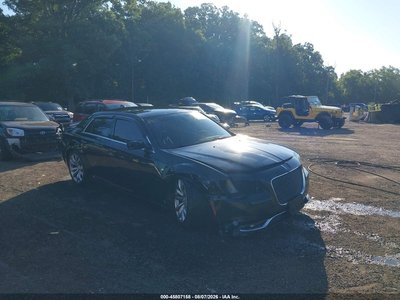 2018 Chrysler 300