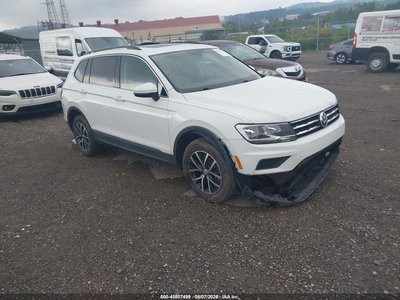 3VV2B7AX0LM****** 2020 Volkswagen Tiguan