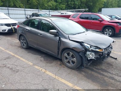1FAHP3F23CL****** 2012 Ford Focus