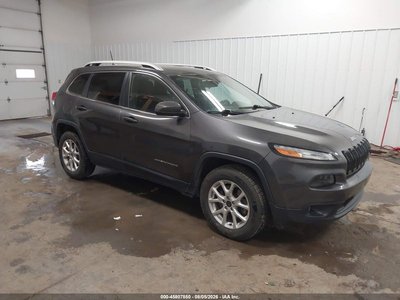 1C4PJMCS3GW****** 2016 Jeep Cherokee