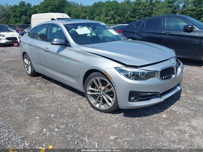 WBA8Z9C52JG****** 2018 BMW 3 Series