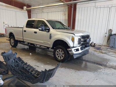 1FT8W3BT0JE****** 2018 Ford F-350