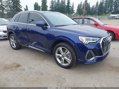 WA1EECF39R1****** 2024 Audi Q3