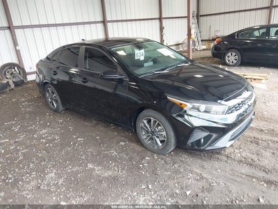3KPF24AD0RE****** 2024 Kia Forte