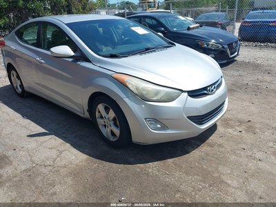 5NPDH4AE5DH****** 2013 Hyundai Elantra
