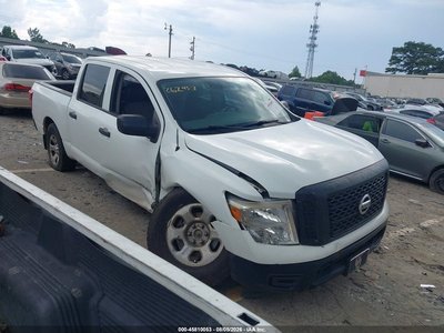 1N6AA1EJ4HN****** 2017 Nissan Titan