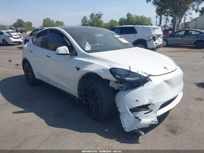 5YJYGDEEXMF****** 2021 Tesla Model Y