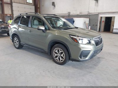 JF2SKAJC8LH****** 2020 Subaru Forester