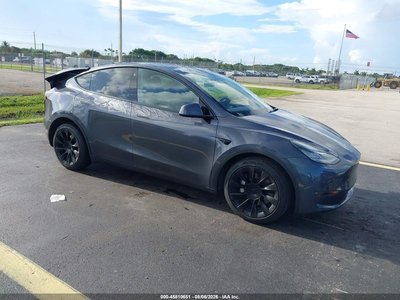 7SAYGDEE4NF****** 2022 Tesla Model Y