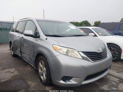 5TDKK3DC3DS****** 2013 Toyota Sienna