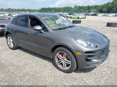 2016 Porsche Macan