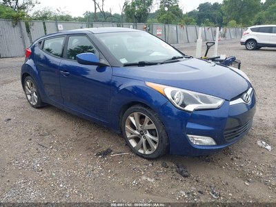 KMHTC6AD2HU****** 2017 Hyundai Veloster