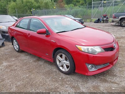 2014 Toyota Camry Hybrid
