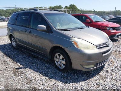 2004 Toyota Sienna