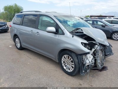 5TDYK3DC2DS****** 2013 Toyota Sienna