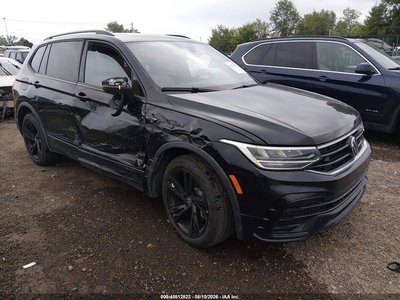 3VV8B7AX0RM****** 2024 Volkswagen Tiguan