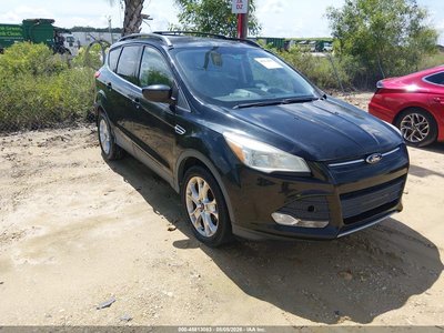 1FMCU0GX7DU****** 2013 Ford Escape