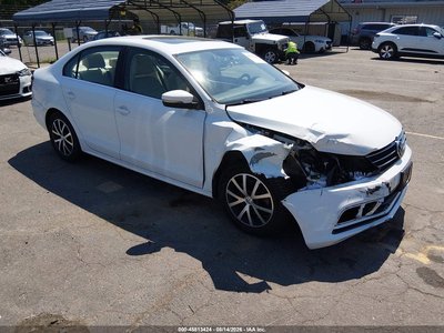 3VWDB7AJ2HM****** 2017 Volkswagen Jetta