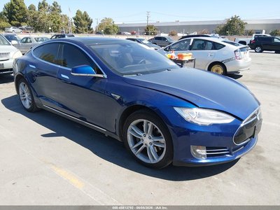 2015 Tesla Model S