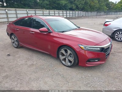 1HGCV1F97JA****** 2018 Honda Accord