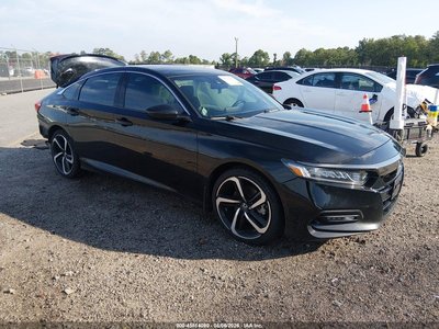 1HGCV1F3XJA****** 2018 Honda Accord