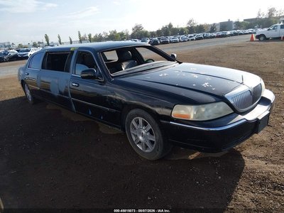1L1FM88WX5Y****** 2005 Lincoln Town Car