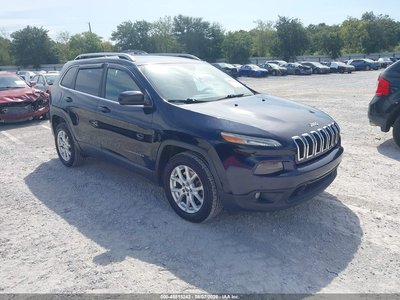 1C4PJLCB4GW****** 2016 Jeep Cherokee