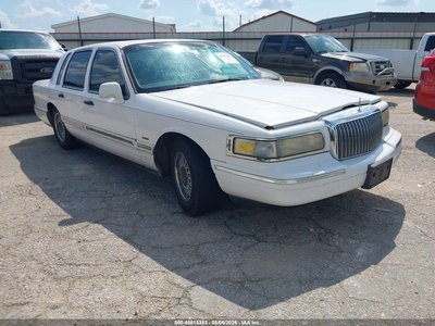 1LNLM82W6TY****** 1996 Lincoln Town Car