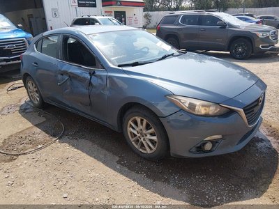 JM1BM1L74F1****** 2015 Mazda 3