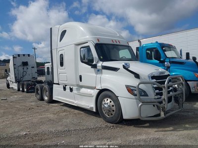 1FUJHHDR3ML****** 2021 Freightliner Cascadia