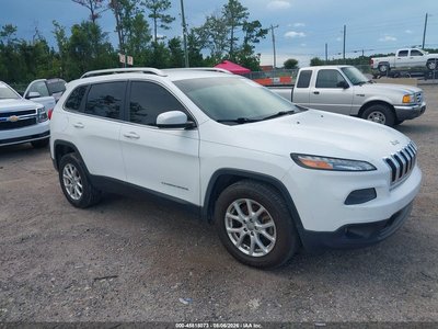 1C4PJLCB5GW****** 2016 Jeep Cherokee