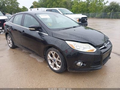 1FAHP3H24CL****** 2012 Ford Focus
