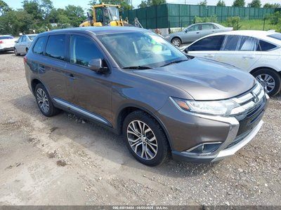 2016 Mitsubishi Outlander