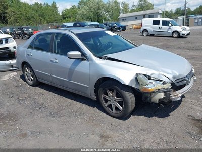 1HGCM668X4A****** 2004 Honda Accord
