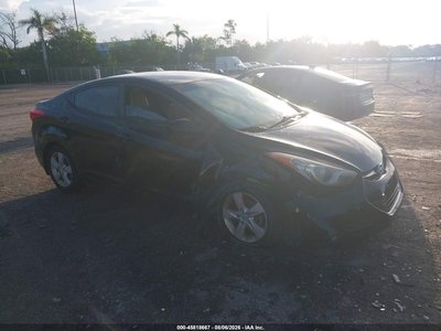 5NPDH4AE8DH****** 2013 Hyundai Elantra
