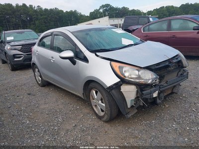 KNADM5A33F6****** 2015 Kia Rio