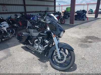 1HD1KBC18JB****** 2018 Harley-Davidson FLHXS